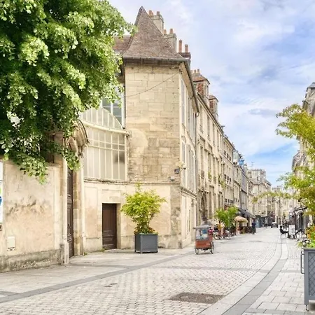 Au Coeur Du Centre Historique Apartmán *